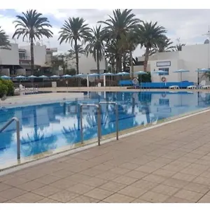 Apartamento Lovely With Pool, Costa del Silencio